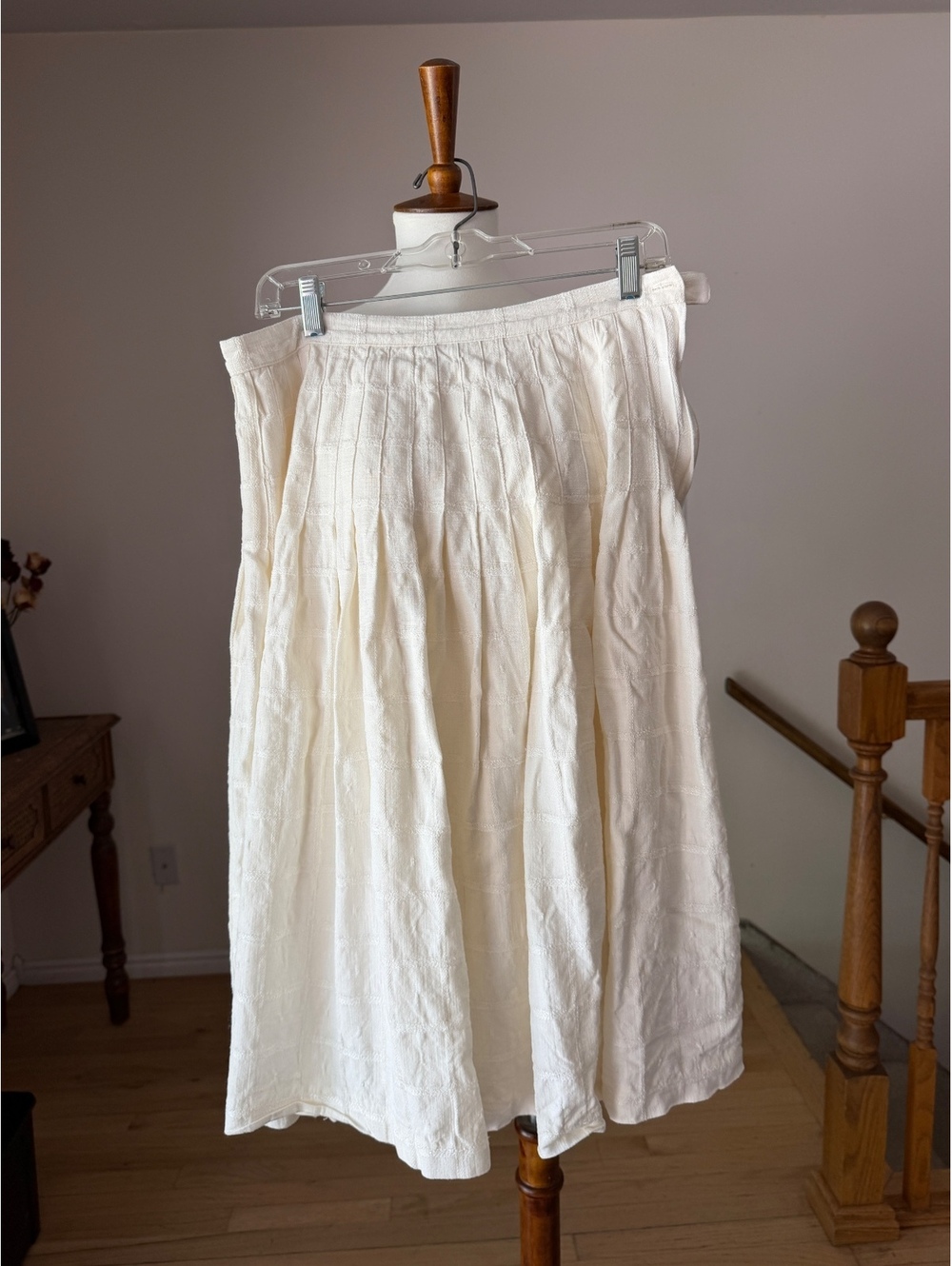 White Plaid Pleated Long Skirt - Size US 16 Women’s